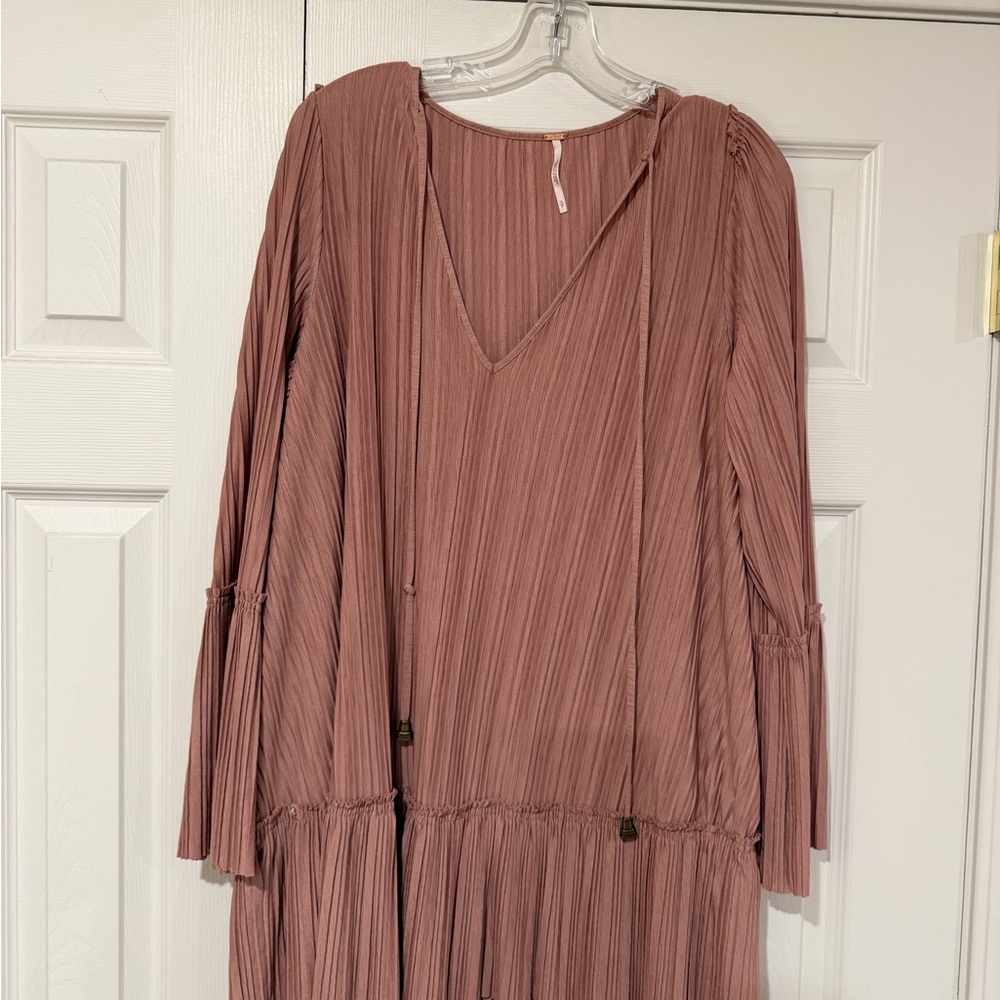 Free People Dusty Rose Pleated V-Neck Long Sleeve Dress